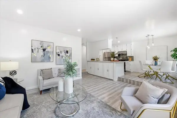 99 E Middlefield Road #34, Mountain View, CA 94043
