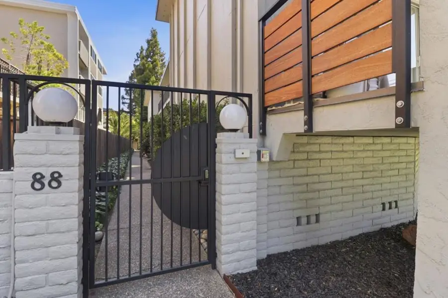 88 Claremont Avenue #8, Redwood City, CA 94062 - #2