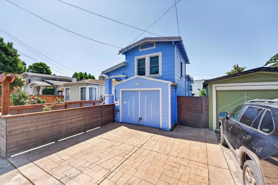 Address Withheld By Seller, Oakland, CA 94605 - #2