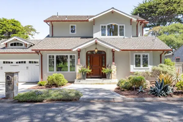 956 Seapalm Avenue, Pacific Grove, CA 93950
