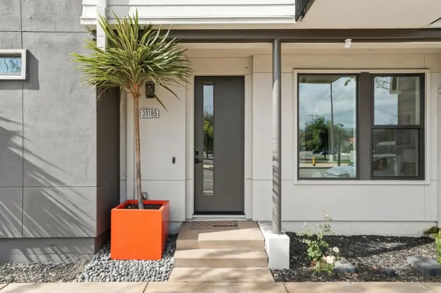 39185 State Street, Fremont, CA 94538 - #3
