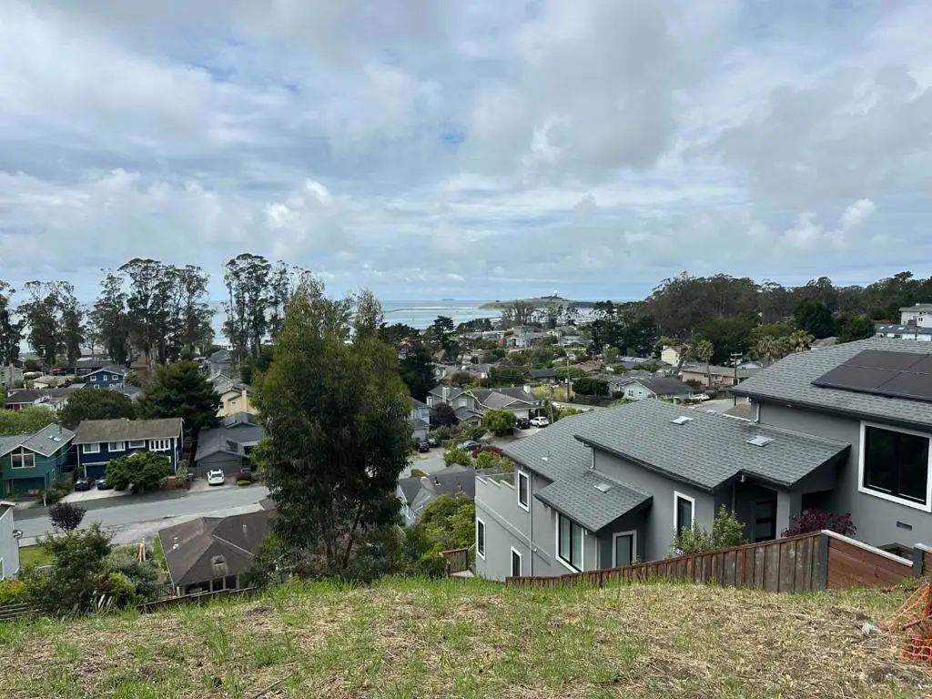 1122 Columbus, El Granada, CA 94018 - #1