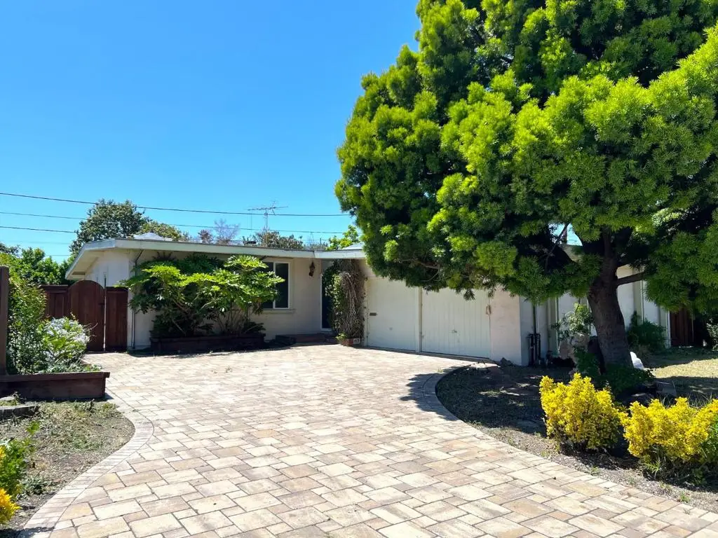183 Thompson Square, Mountain View, CA 94043 - #1