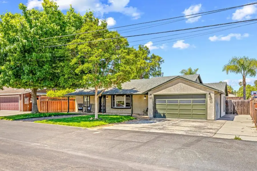 953 Kenneth Avenue, Campbell, CA 95008 - #3