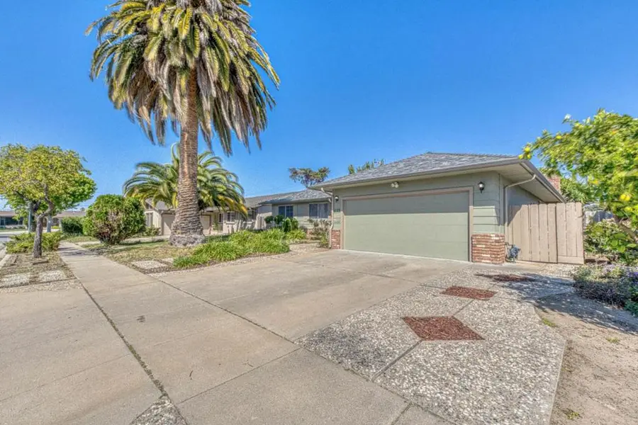 1123 San Angelo Drive, Salinas, CA 93901 - #2
