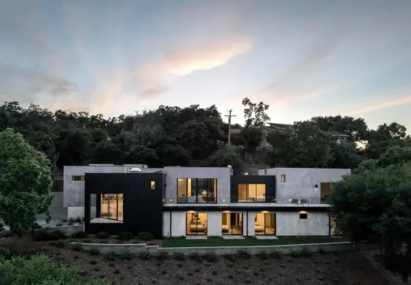 Address Withheld By Seller, Los Altos, CA 94022
