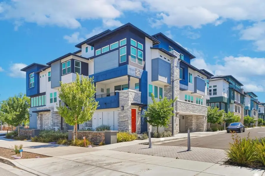 5767 Iron Horse Parkway #B, Dublin, CA 94568 - #2