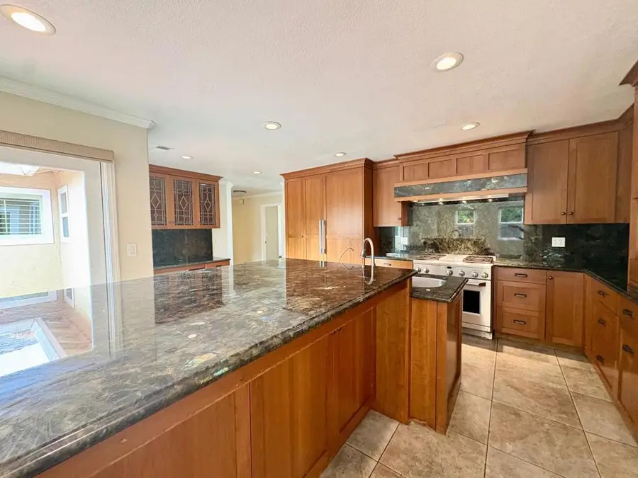 1386 Flora Avenue, San Jose, CA 95130 - #3