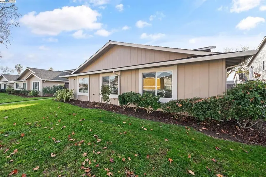 352 San Petra Court #1, Milpitas, CA 95035 - #3