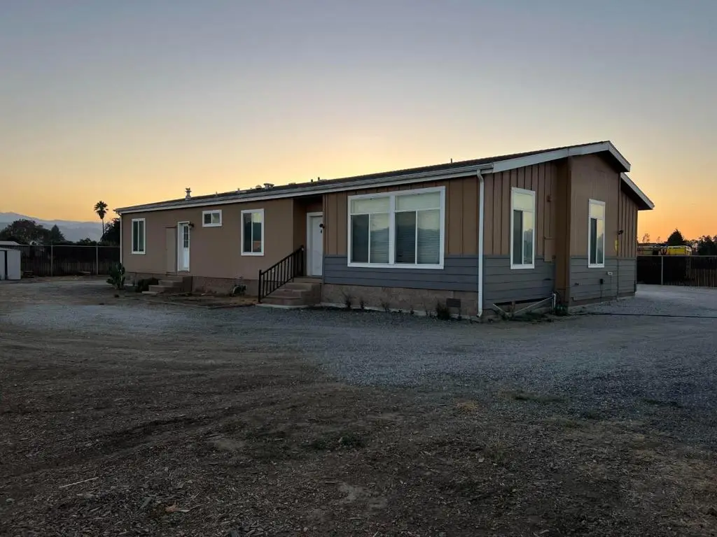 25 Kalana Avenue, Morgan Hill, CA 95037 - #1