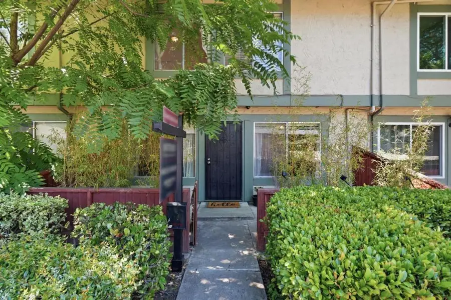 2701 Lone Bluff #18, San Jose, CA 95111 - #3