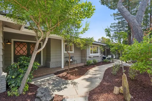 755 Santa Rita Avenue, Los Altos, CA 94022