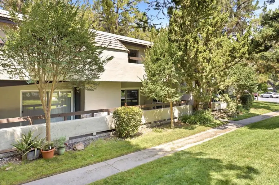 312 Tradewinds Drive #10, San Jose, CA 95123 - #3