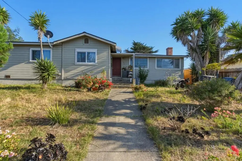 1192 Elm Avenue, Seaside, CA 93955 - #1