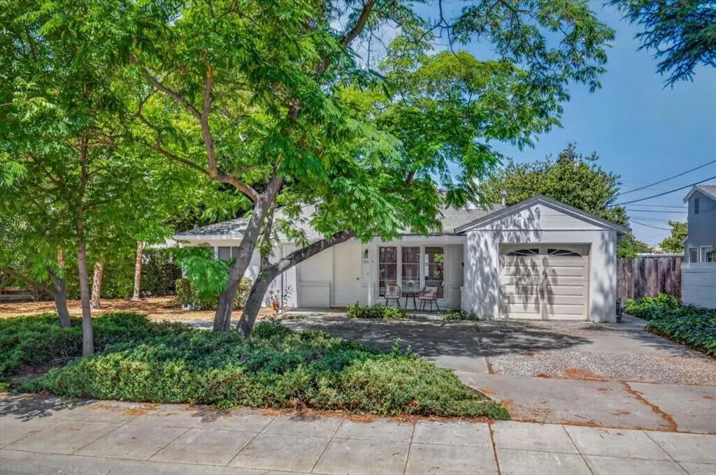 3991 Sutherland Drive, Palo Alto, CA 94303 - #1