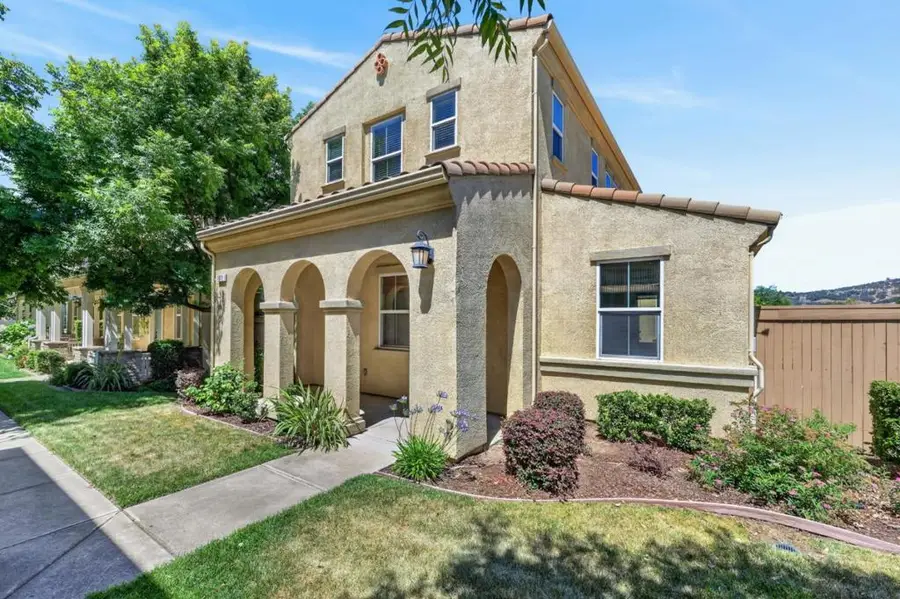 1611 Bonanza Lane, Folsom, CA 95630 - #2