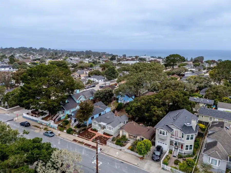 416 Sinex Avenue, Pacific Grove, CA 93950 - #3