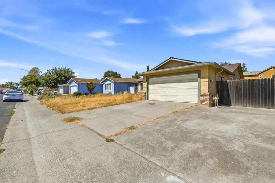 62 Mosswood Drive, Suisun City, CA 94585 - #2