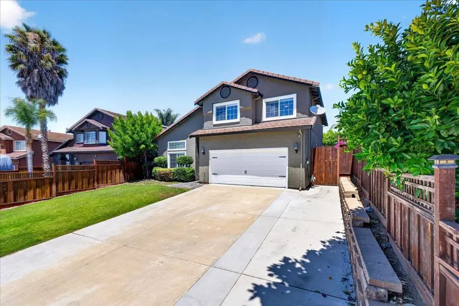 1570 Foxwood Street, Hollister, CA 95023 - #3