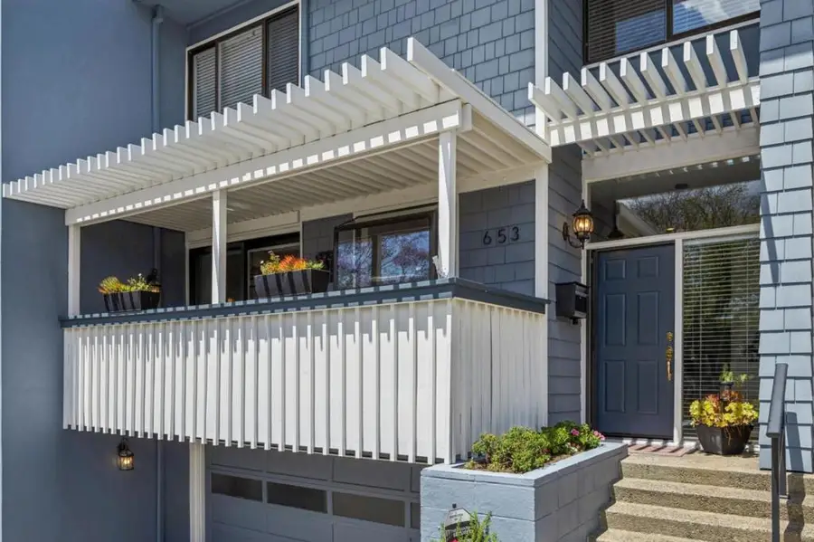 653 Fox Court, Redwood City, CA 94061 - #2