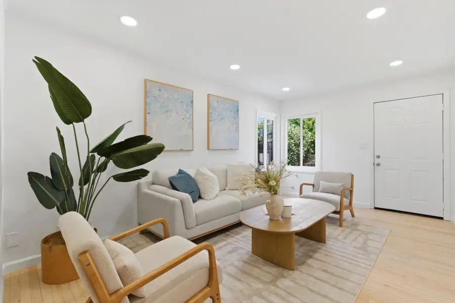 528 Macarthur Avenue, Redwood City, CA 94063 - #2