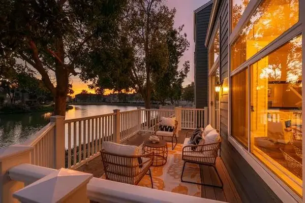 851 Columbia, Redwood City, CA 94065