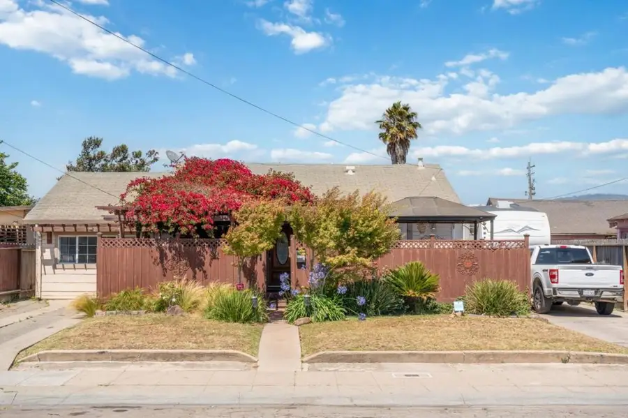 1413 Wiren Street, Salinas, CA 93905 - #2