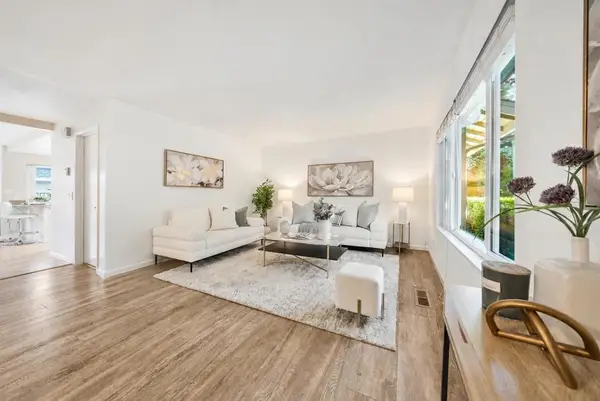 10019 Dove Oak Court, Cupertino, CA 95014