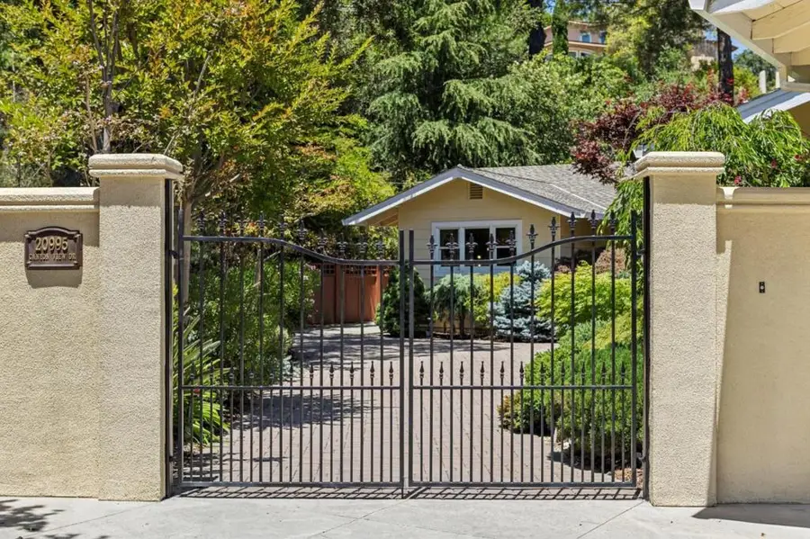 20995 Canyon View Drive, Saratoga, CA 95070 - #2