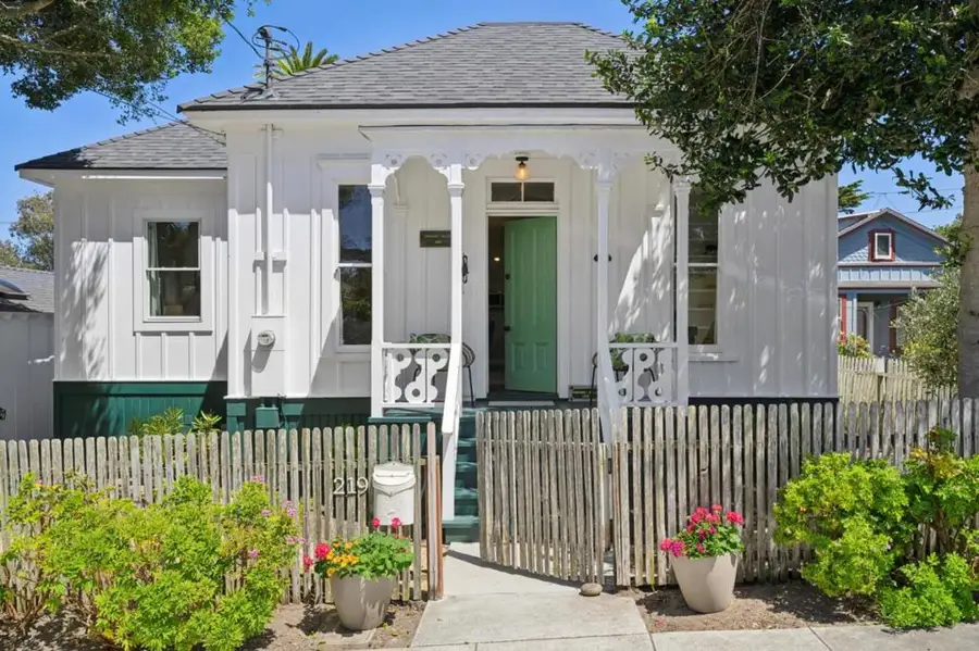 219 Willow Street, Pacific Grove, CA 93950 - #3