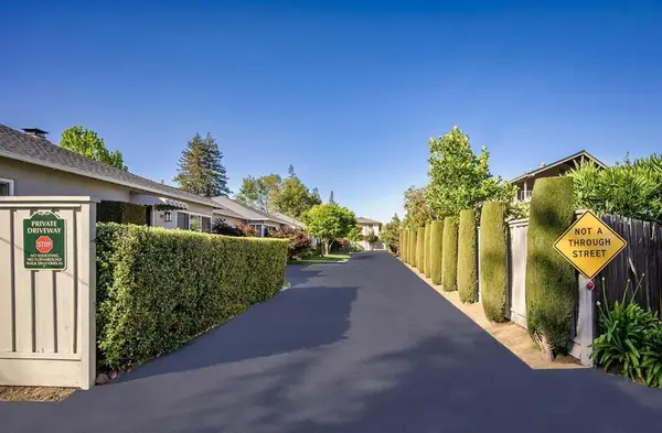 971977 Oak Lane, Menlo Park, CA 94025