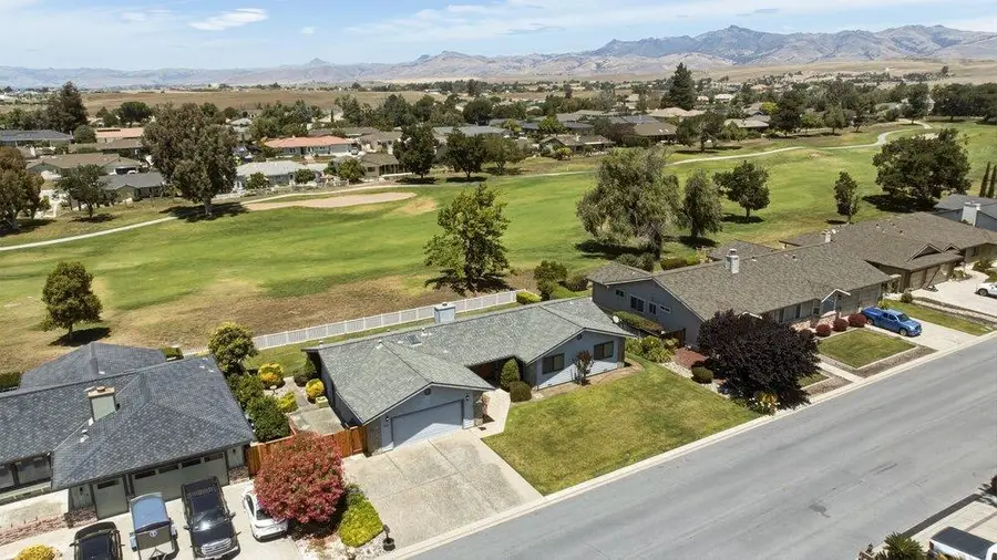 805 S Ridgemark Drive, Hollister, CA 95023 - #2