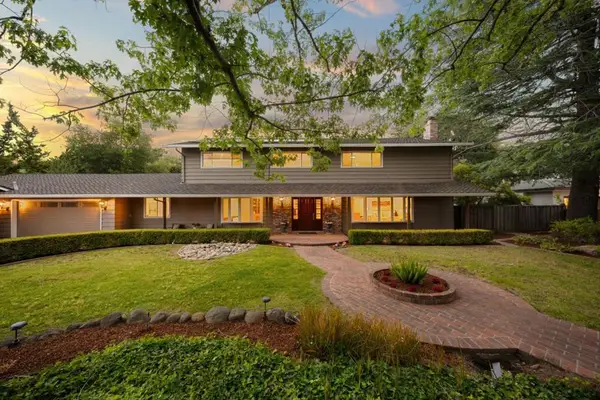 19121 Harleigh Drive, Saratoga, CA 95070