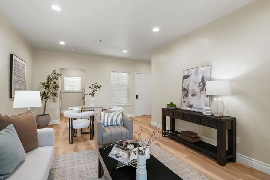 211 S Fremont Street #204, San Mateo, CA 94401 - #3