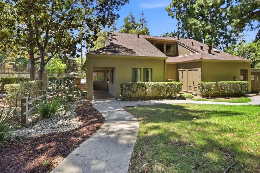 5232 Makati Circle, San Jose, CA 95123 - #3