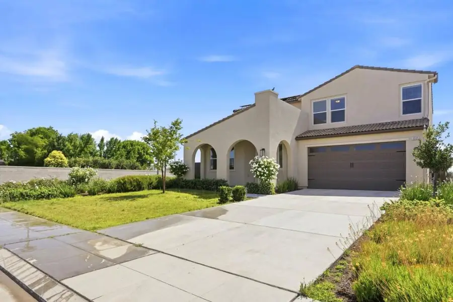 3335 Las Rosas Avenue, Clovis, CA 93619 - #3