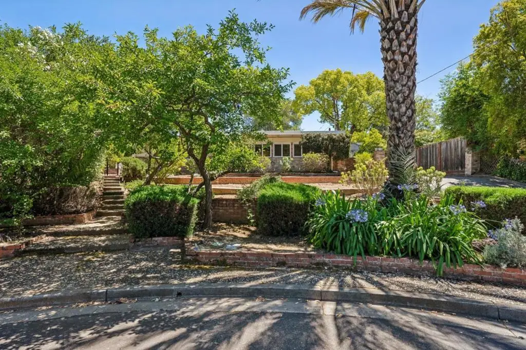 20210 Franklin Avenue, Saratoga, CA 95070 - #1