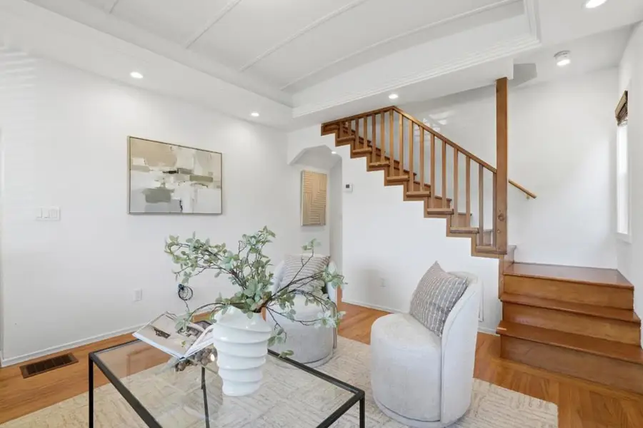 522 Carlos Avenue, Redwood City, CA 94061 - #3