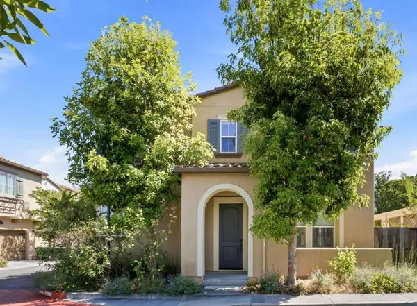 106 Avon Terrace, Sunnyvale, CA 94087