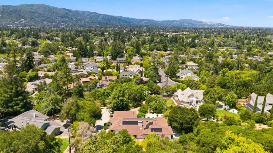 16057 Shannon Road, Los Gatos, CA 95032 - #3