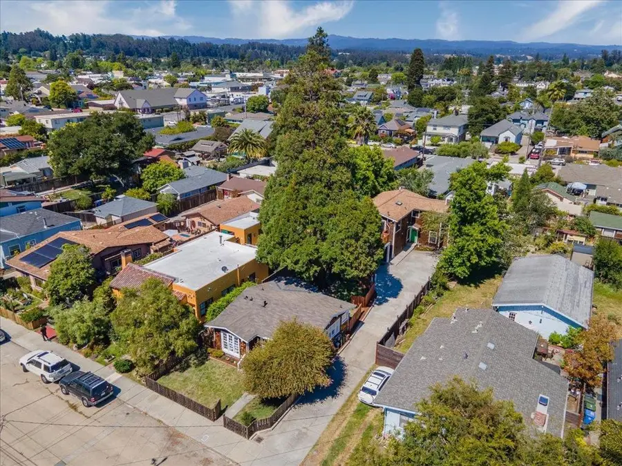 334 Pennsylvania Avenue, Santa Cruz, CA 95062 - #2
