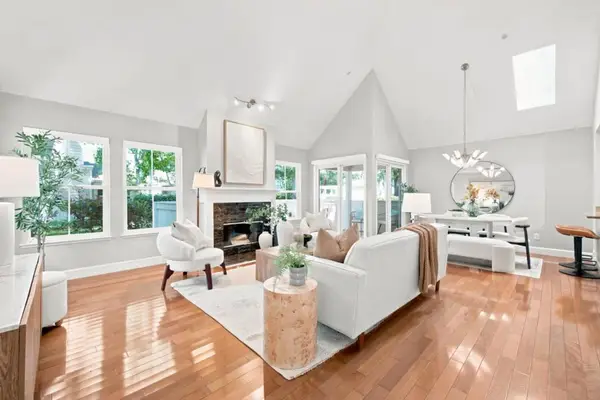 1052 Galley Lane, Foster City, CA 94404
