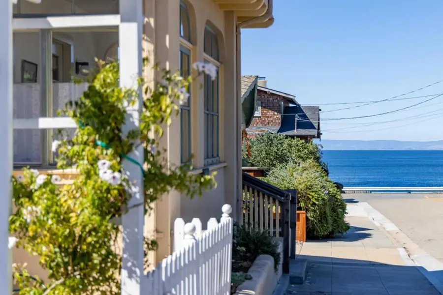 114 Carmel Avenue, Pacific Grove, CA 93950 - #3