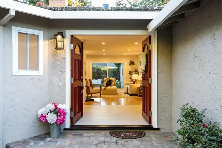 1520 Awalt Court, Los Altos, CA 94024 - #2
