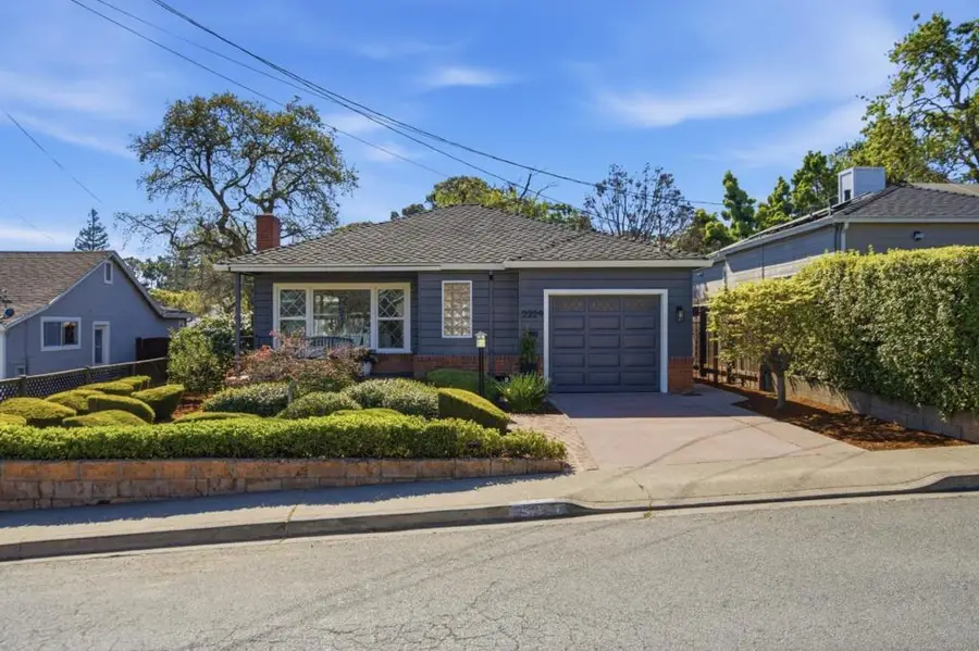 2229 Howard Avenue, San Carlos, CA 94070 - #2
