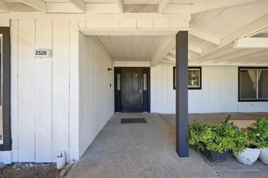 2520 N Temperance Avenue, Fresno, CA 93727 - #3
