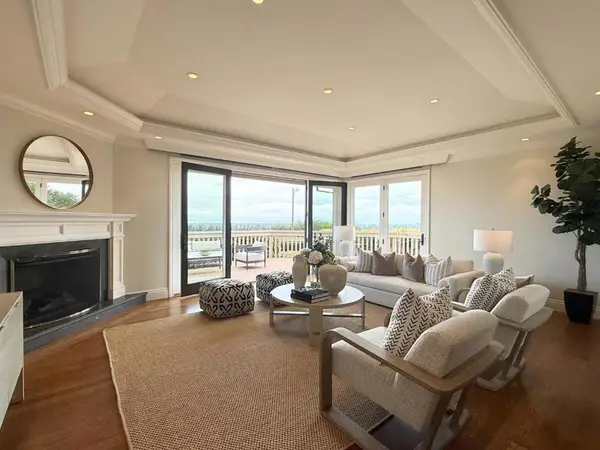 22 Susan Gale Court, Menlo Park, CA 94025