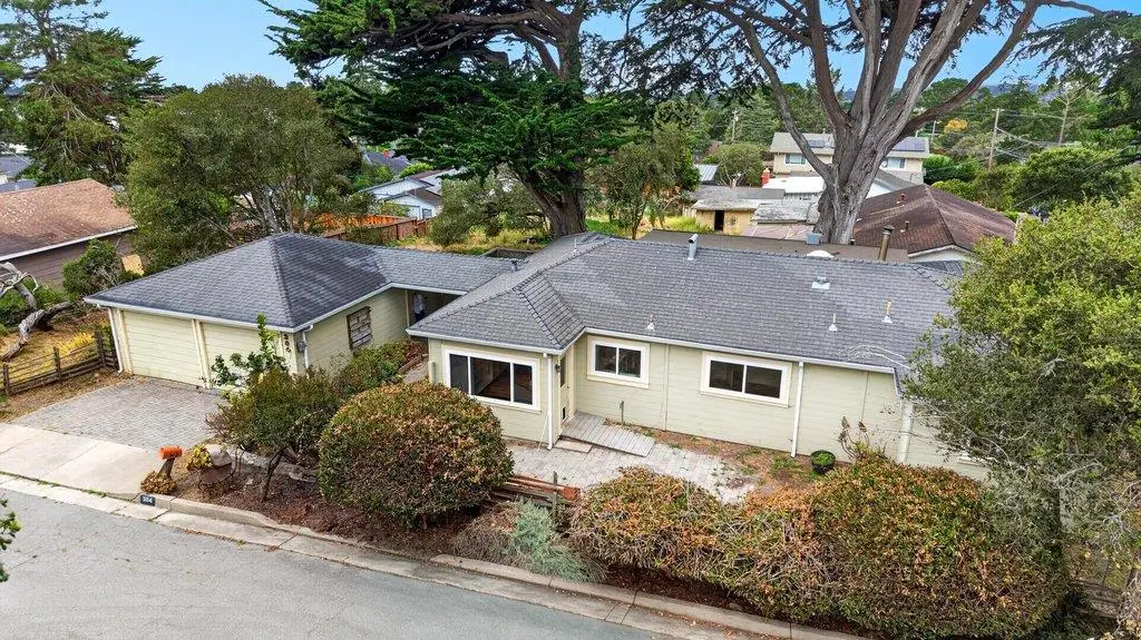 304 Stuart Avenue, Pacific Grove, CA 93950 - #1