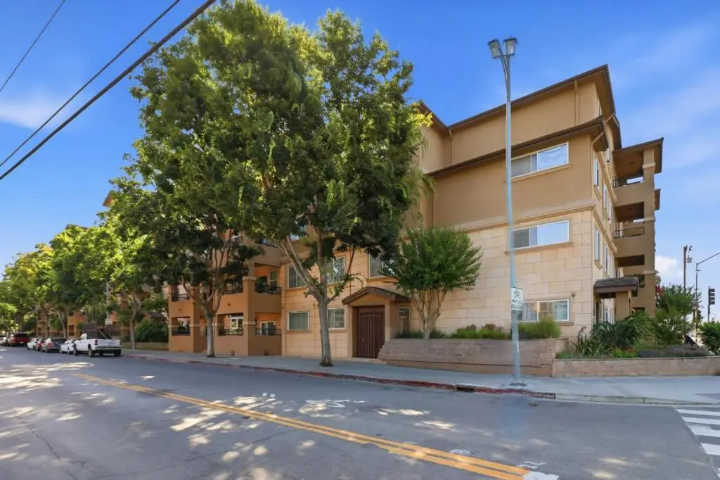 88 N Jackson Avenue #403, San Jose, CA 95116 - #1