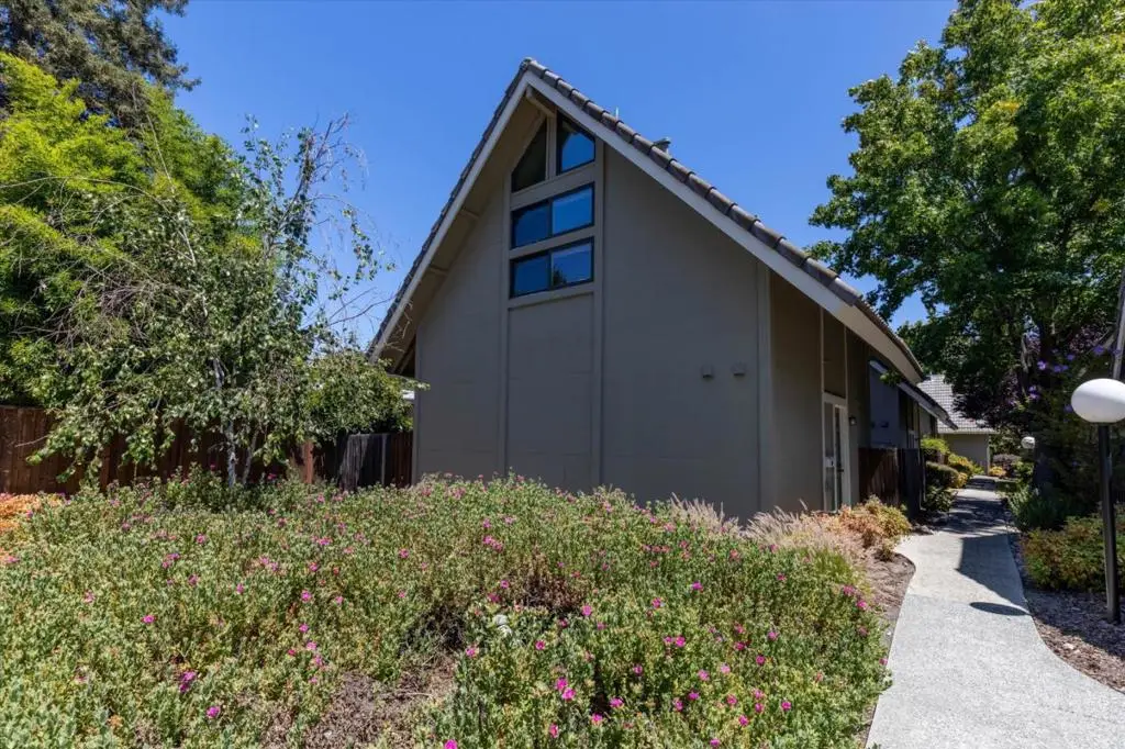 1994 Silverwood Avenue, Mountain View, CA 94043 - #1